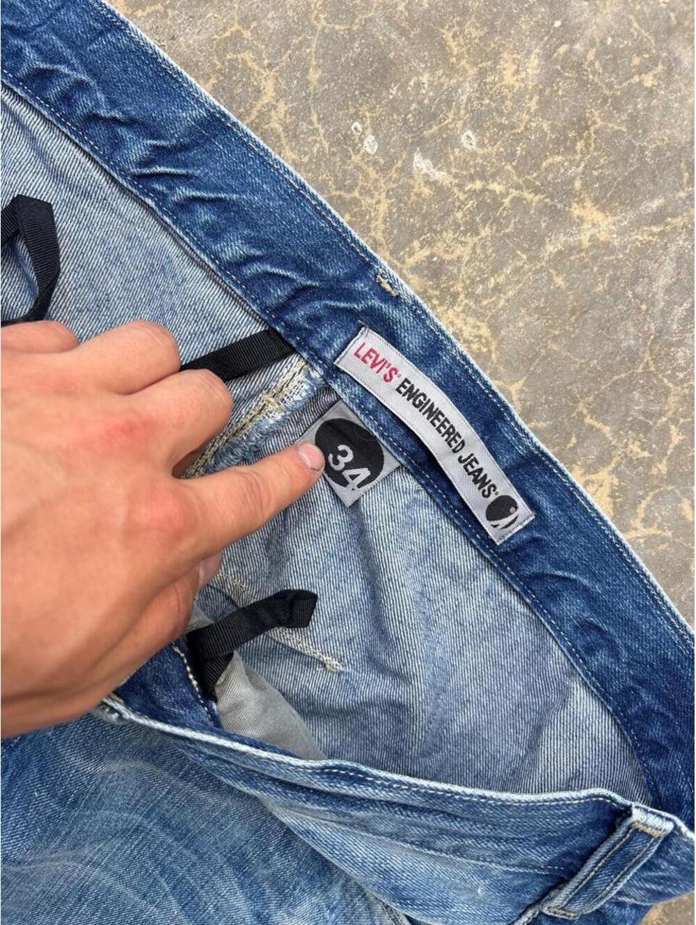 Levis Engineered 34 - Picture 4 of 7